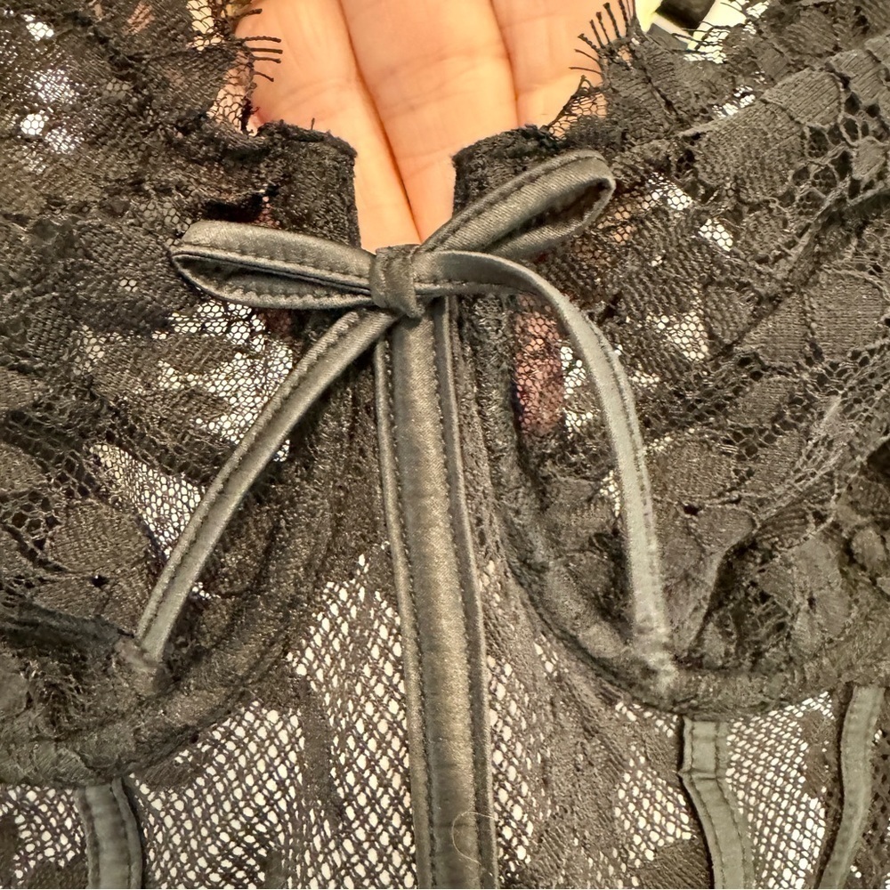 NWT - Victoria’s Secret - Wicked Unlined Laced Teddy - Black - Size: Large - Picture 5 of 14